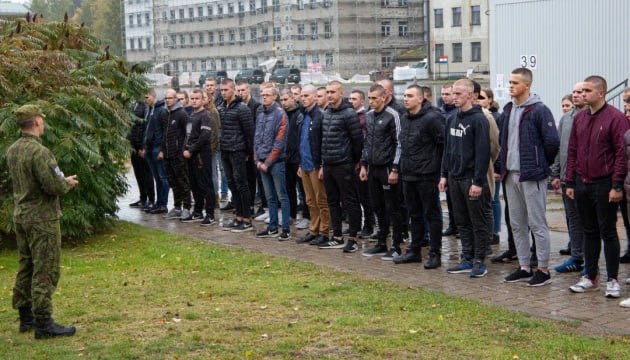 Lithuania Approves Plan to Draft Young Men into the Army Right After School